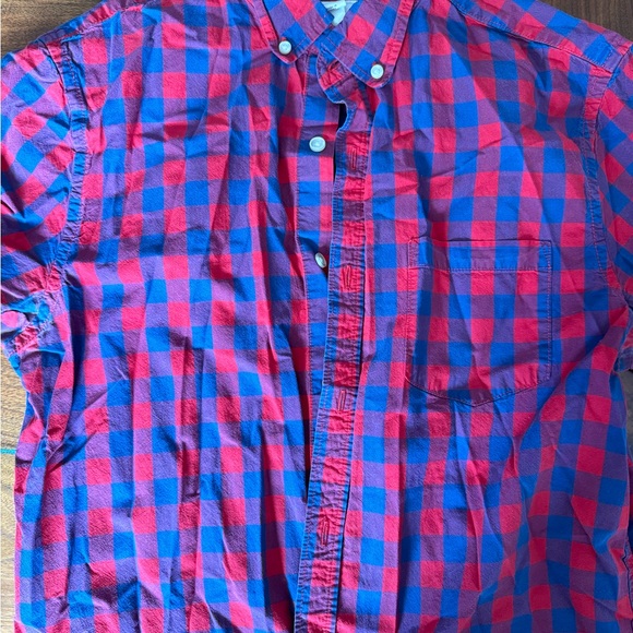 Old Navy Men’s button up - Picture 3 of 3